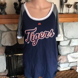 Majestic Brand used Detroit Tigers Tee size womans XL
